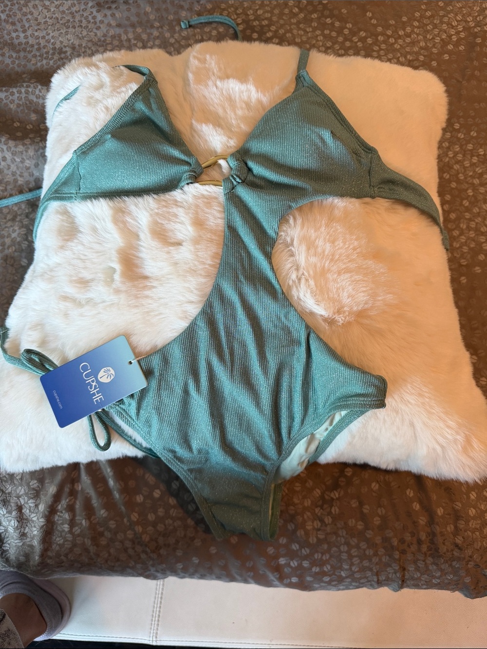 Cupshe Seafoam Ribbed Cutout One-Piece Swimsuit with Ring Detail